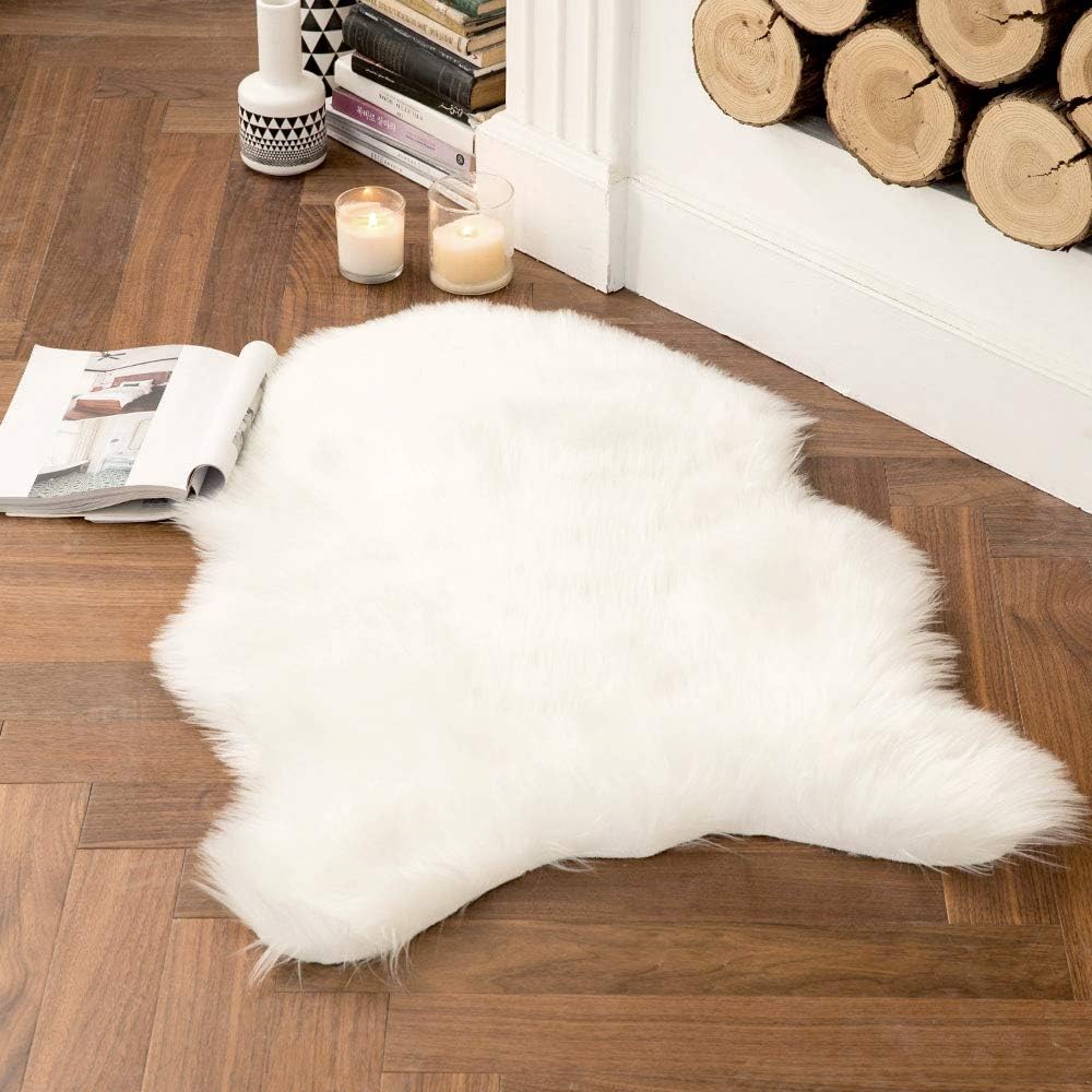 Faux Fur Sheepskin Rug Decorative Christmas Plush Shaggy Carpet for Bedside Sofa Floor 2 x 3 Feet, White